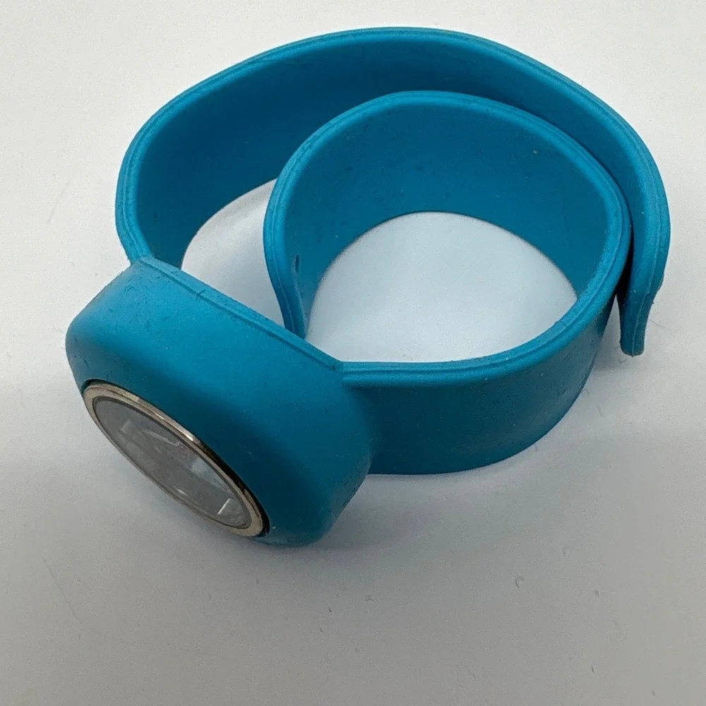 Untested battery Blue Kids Watch Round Face Easy Read Time Teacher Wristwatch‎